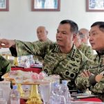 Wapang TNI Dampingi Menhan RI Tinjau Yonif TP 808/Mbaham Matta di Papua Barat