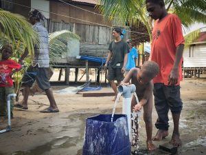 Sumur Bor Pertama Hadir di Kampung Keakwa, Warga Tak Lagi Bergantung pada Air Hujan
