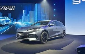 BYD Pastikan Seal DM Akan Hadir di Indonesia