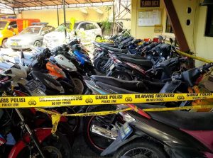 Polda Gerebek Gudang Ekspor Motor Bodong di Jaksel