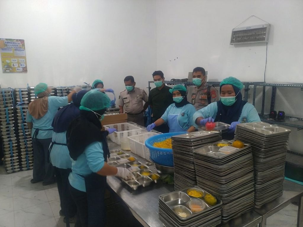 Polri Perkuat Pengawasan Program Makan Bergizi Lewat Pemeriksaan Keamanan Pangan di Dapur SPPG