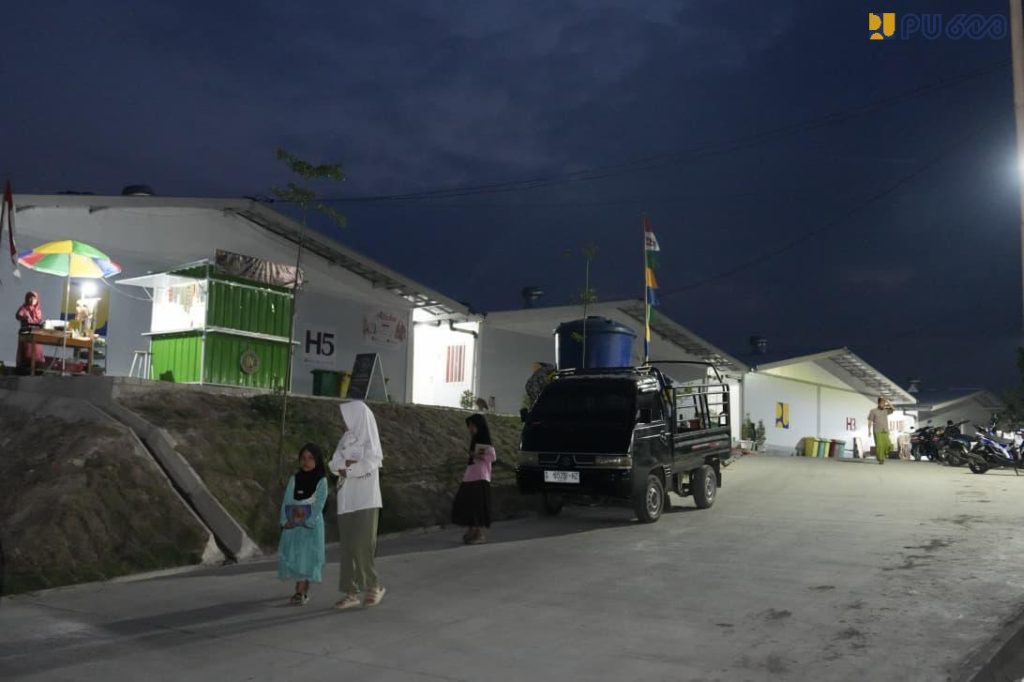 Mitigasi Risiko, Menteri Dody Pantau  Huntara Tegal