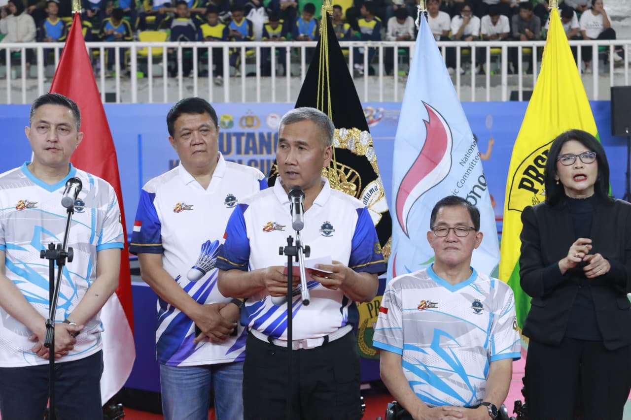 Bulutangkis Kapolri Cup