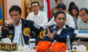Menhut Raja Juli Menhut Raja Juli