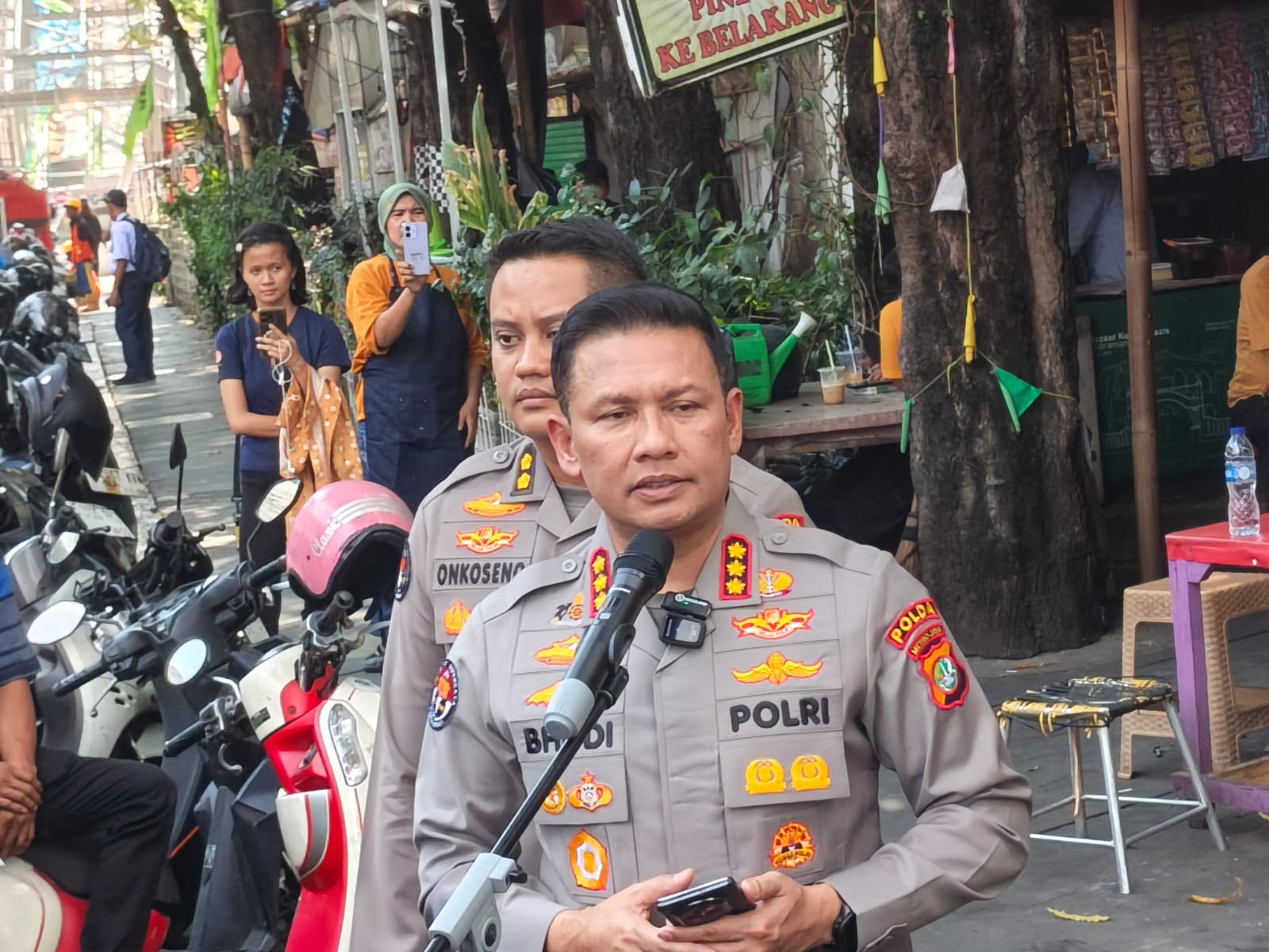 Polisi