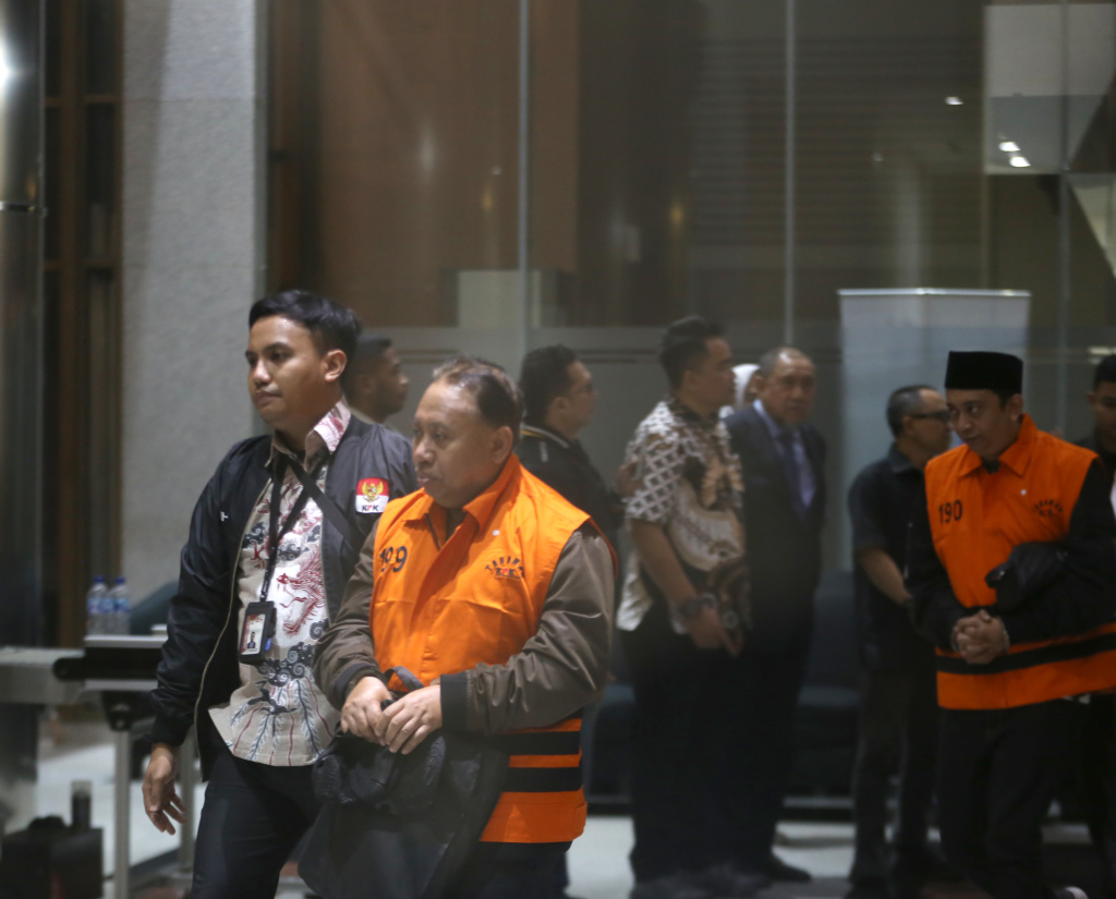 kpk resmi tahan rektor unsoed3 22082026 070456