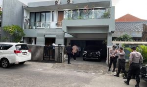 Geledah Rumah