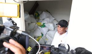 Andi Amran Sulaiman Andi Amran Sulaiman 1