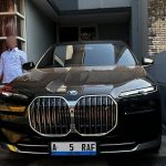 BMW i7