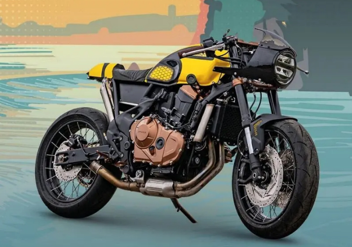 Honda CB750 Hornet